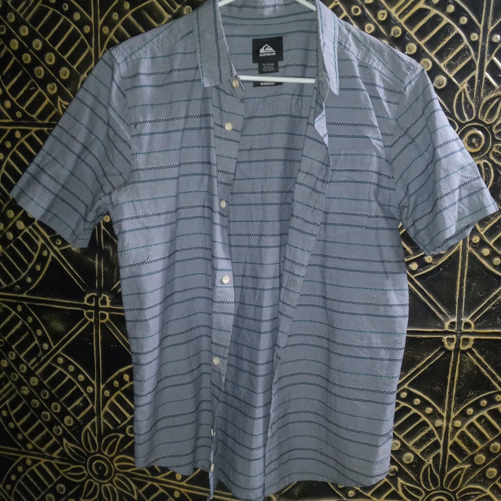 Boys XL Quiksilver Shirt